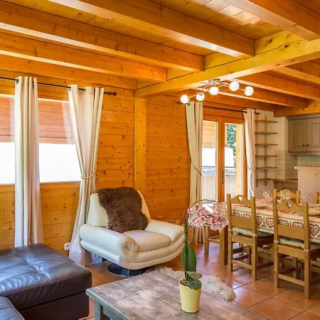 Panda In Chalet Hideaway 1 שאמוני